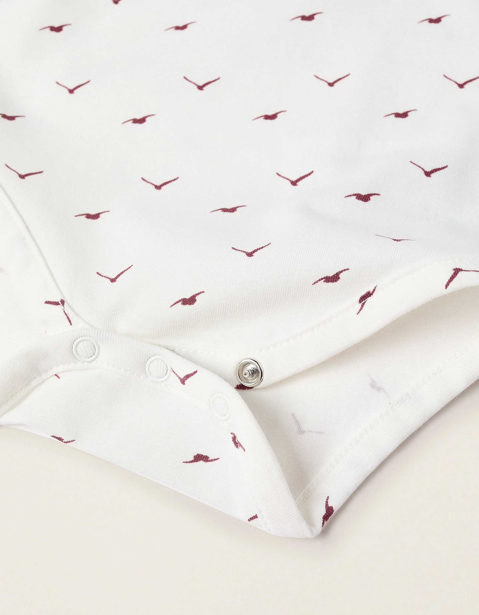 Bodysuit with Pattern for Newborns 'Birds', White/Burgundy - Image 4