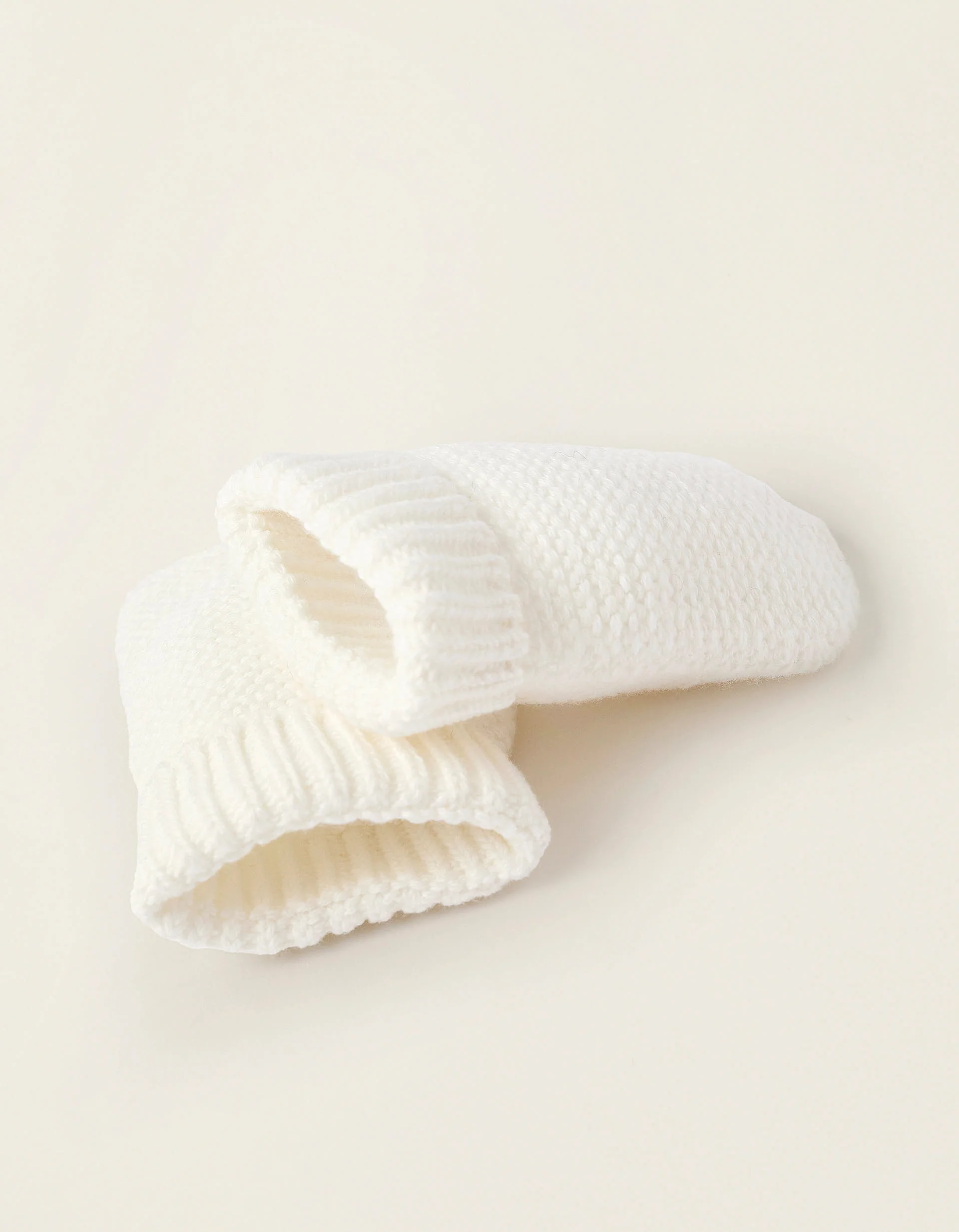 Knit Set Beanie + Gloves for Newborns, White - Image 3