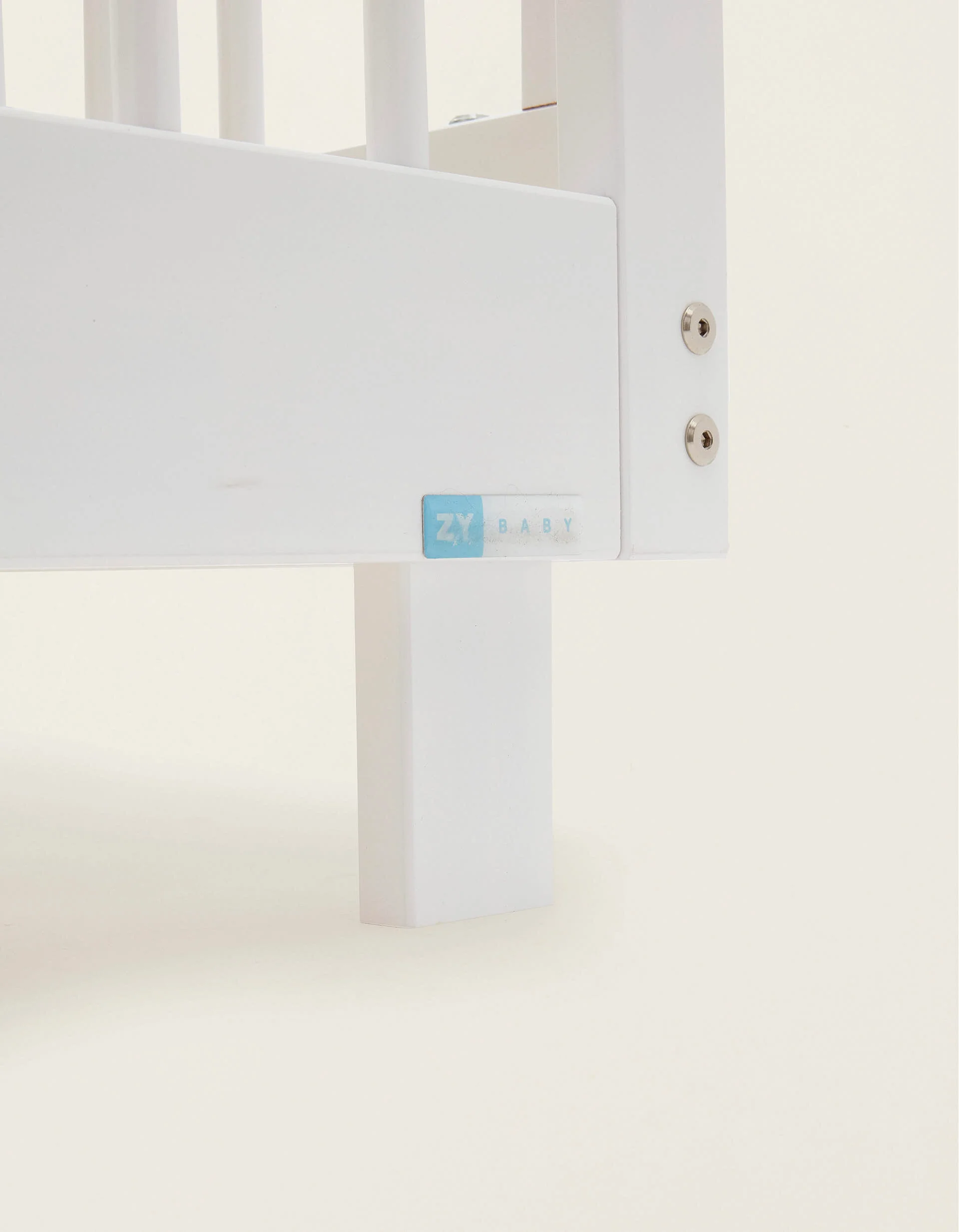 Leg Kit for ZY Baby Junior Box Bed 4Un. - Image 3