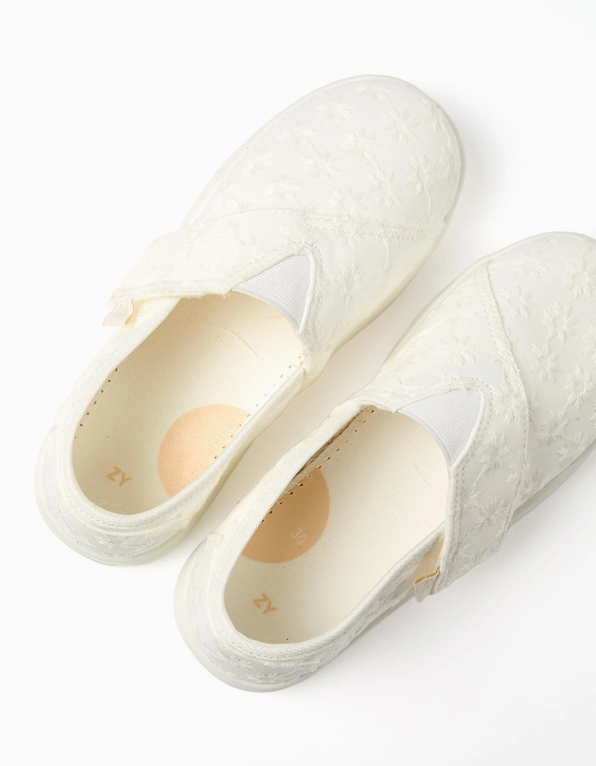Linen espadrilles with floral embroidery for girls, white - Image 2