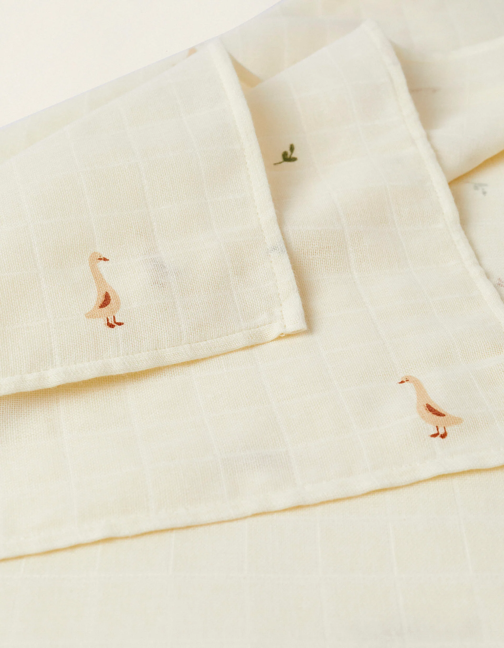 Pack 2 Nappy Squares Gloop! 70X70Cm, Farm - Image 4