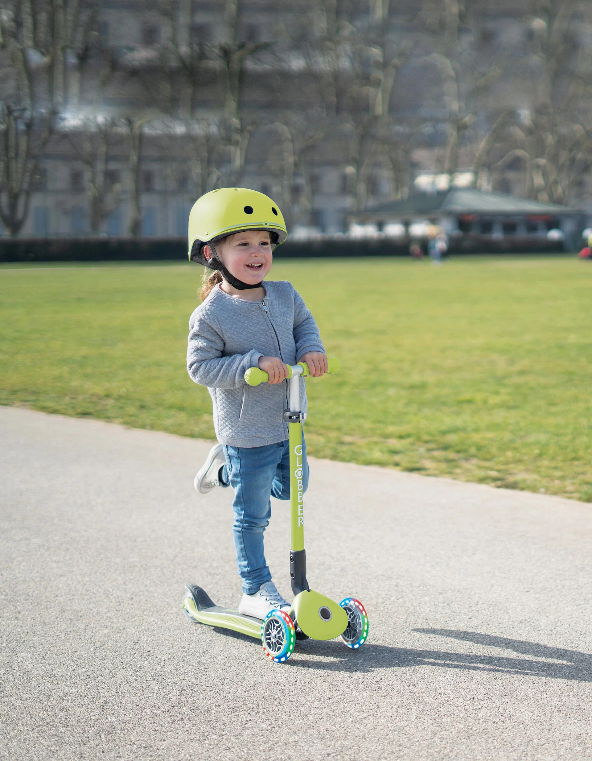 Primo Foldable Globber 3A+ Scooter, Lime - Image 3