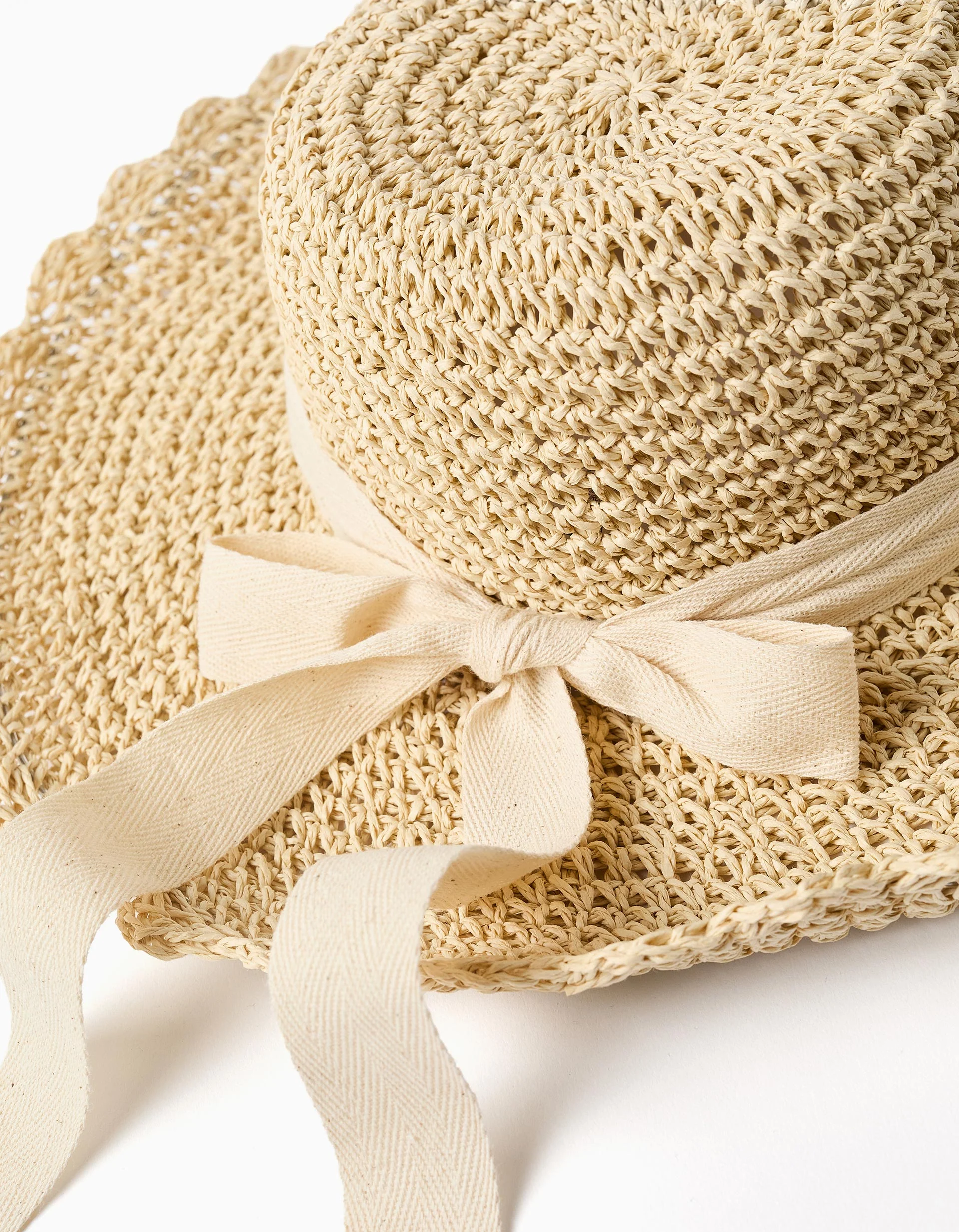 Straw hat with decorative bow for babies and girls, beige - Image 3