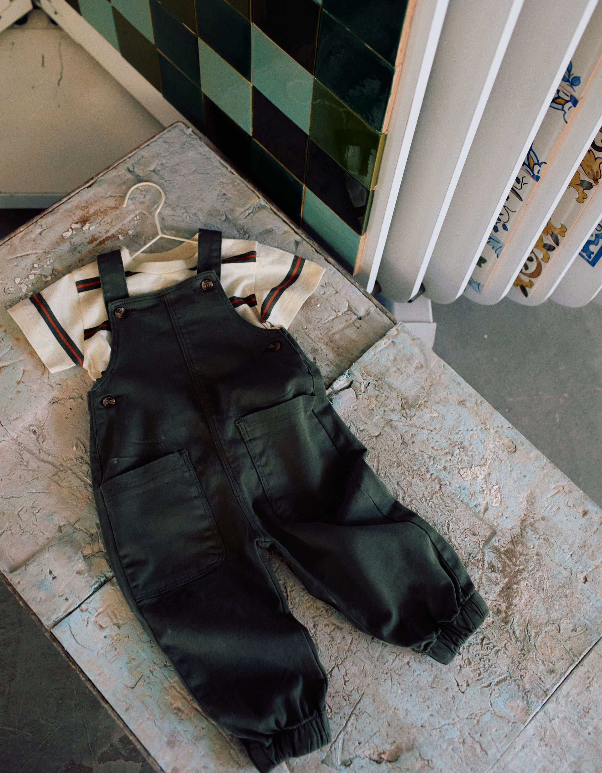 Twill dungarees with cargo pockets for baby boys, dark green - Image 9